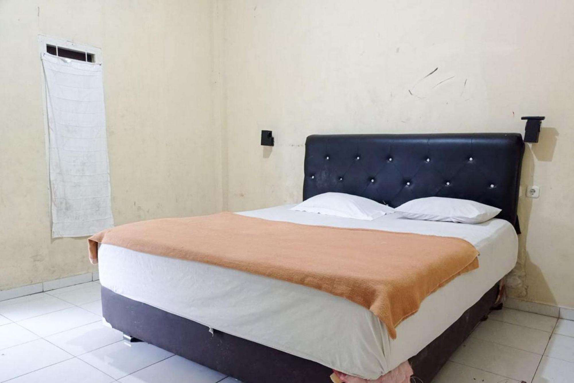 Hotel Pantai Panjang Bengkulu Redpartner Esterno foto