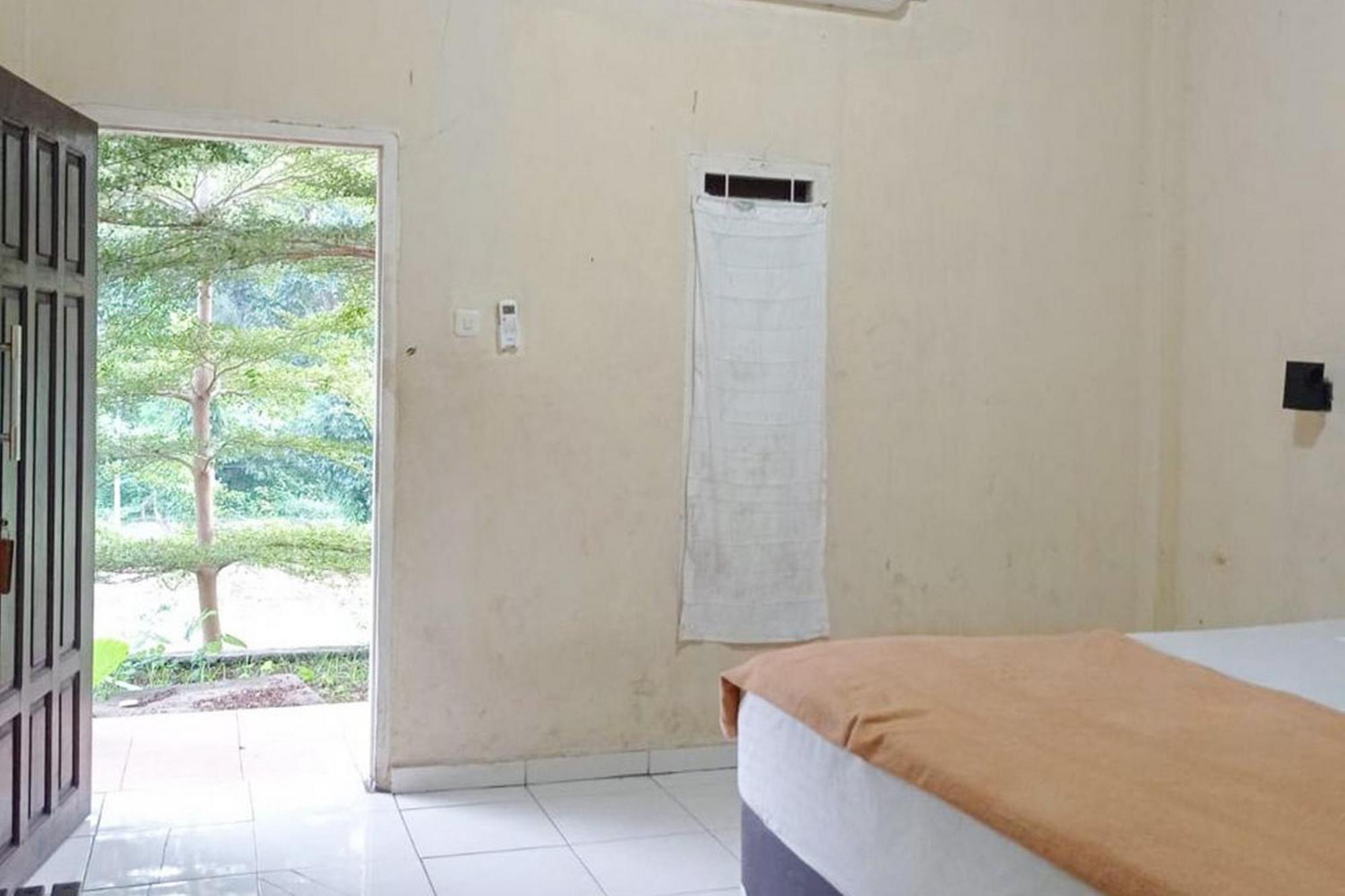 Hotel Pantai Panjang Bengkulu Redpartner Esterno foto