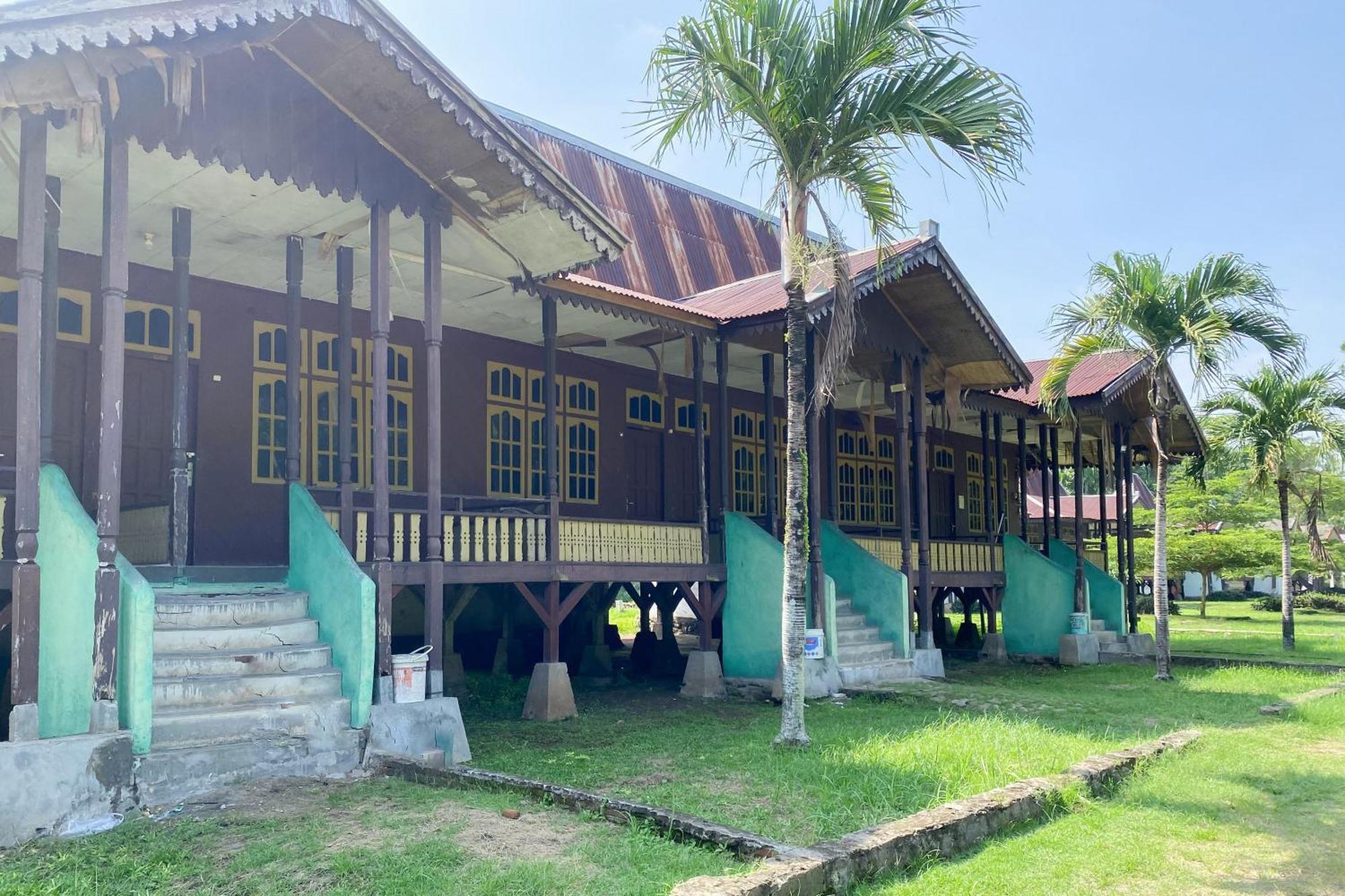 Hotel Pantai Panjang Bengkulu Redpartner Esterno foto