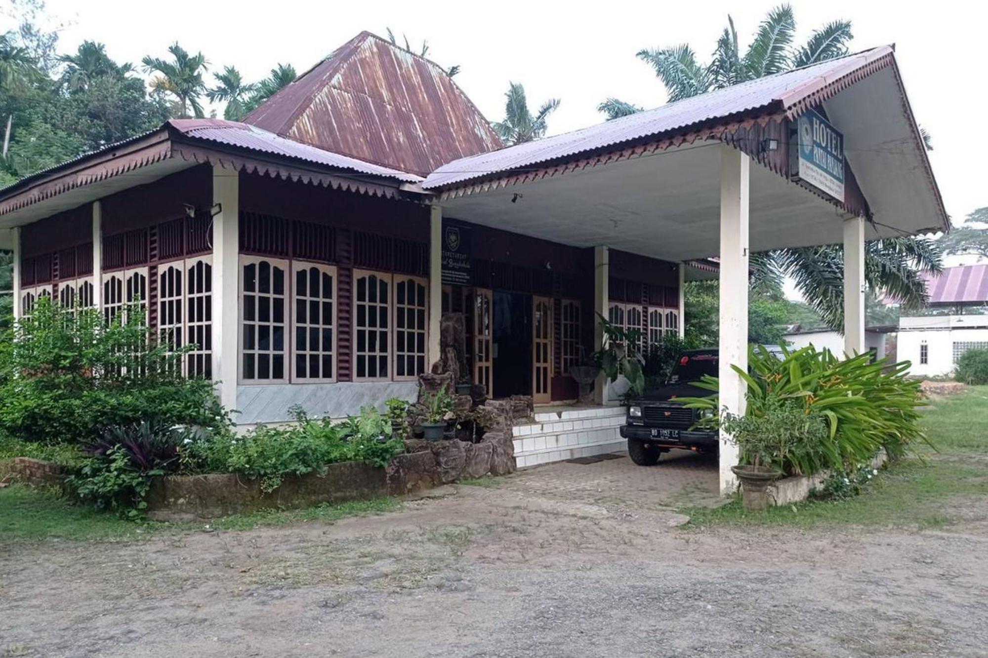 Hotel Pantai Panjang Bengkulu Redpartner Esterno foto