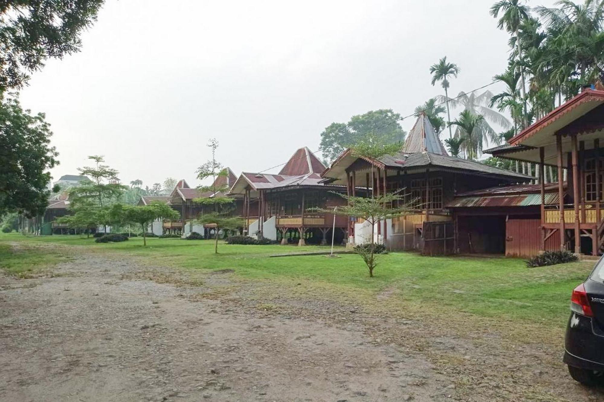 Hotel Pantai Panjang Bengkulu Redpartner Esterno foto