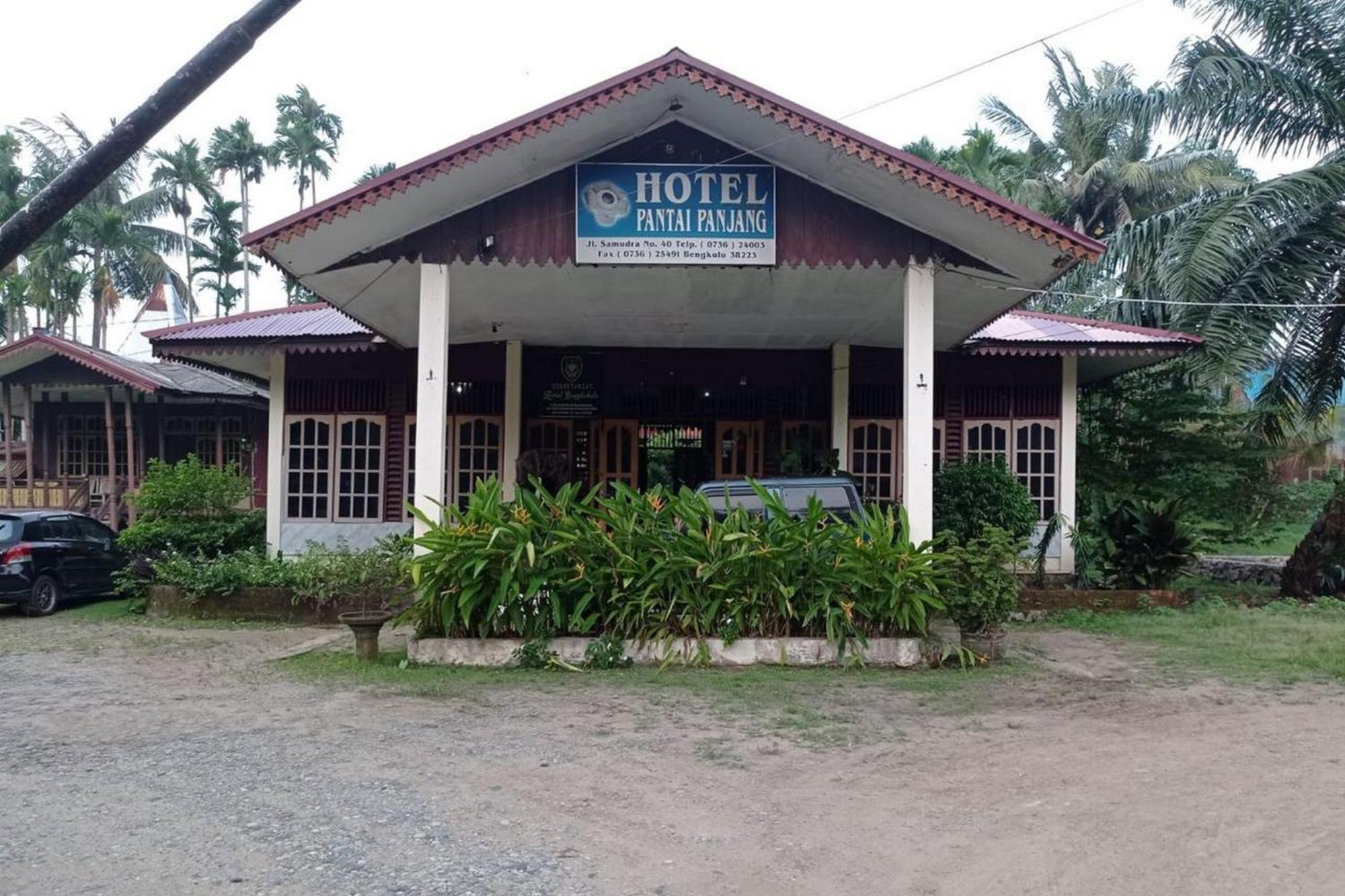 Hotel Pantai Panjang Bengkulu Redpartner Esterno foto